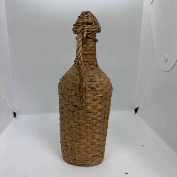 Vtg 1949 Basket Weave Wicker Case Ducal Portuguese Red Lisbon Grape Wine Bottle - Picture 3 of 4